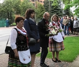 Zdjęcie z galerii: W Będkowie upamiętniono Błażeja Stolarskiego, działacza społecznego i politycznego, jednego z przywódców ruchu ludowego