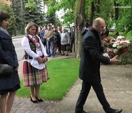 Zdjęcie z galerii: W Będkowie upamiętniono Błażeja Stolarskiego, działacza społecznego i politycznego, jednego z przywódców ruchu ludowego