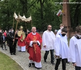 Zdjęcie z galerii: W Będkowie upamiętniono Błażeja Stolarskiego, działacza społecznego i politycznego, jednego z przywódców ruchu ludowego