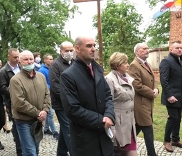 Zdjęcie z galerii: W Będkowie upamiętniono Błażeja Stolarskiego, działacza społecznego i politycznego, jednego z przywódców ruchu ludowego