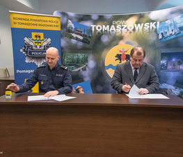 Zdjęcie z galerii: Porozumienie w sprawie dodatkowych służb policyjnych na terenie powiatu tomaszowskiego