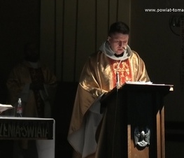 Zdjęcie z galerii: Msza święta „ostatniej szansy” w kościele pw. Świętej Rodziny w intencji maturzystów