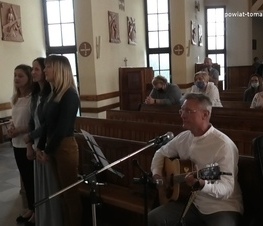 Zdjęcie z galerii: Msza święta „ostatniej szansy” w kościele pw. Świętej Rodziny