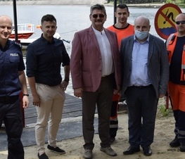 Zdjęcie z galerii: Otwarcie sezonu wodnego nad Zalewem Sulejowskim