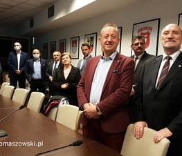 Zdjęcie z galerii: Prawie 5,5 miliona złotych z Funduszu z Funduszu Dróg Samorządowych na drogi w powiecie tomaszowskim