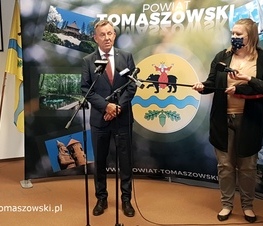 Zdjęcie z galerii: Prawie 5,5 miliona złotych z Funduszu z Funduszu Dróg Samorządowych na drogi w powiecie tomaszowskim