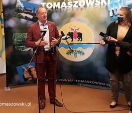 Zdjęcie z galerii: Prawie 5,5 miliona złotych z Funduszu z Funduszu Dróg Samorządowych na drogi w powiecie tomaszowskim