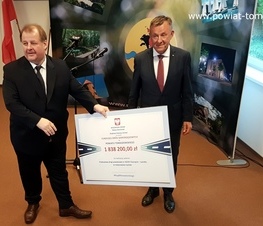 Zdjęcie z galerii: Prawie 5,5 miliona złotych z Funduszu z Funduszu Dróg Samorządowych na drogi w powiecie tomaszowskim