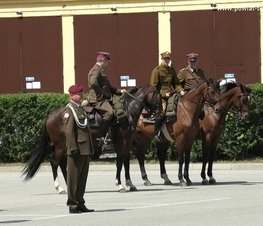 Zdjęcie z galerii: Przekazanie obowiązków dowódcy 25 Brygady Kawalerii Powietrznej