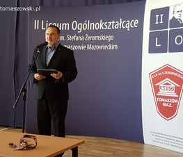 Zdjęcie z galerii: Nagrody dla uczniów z  II LO w konkursach związanych z przedsiębiorczością