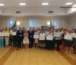 Zdjęcie z galerii: Po 10 tysięcy zł. dla 16 sołectw z powiatu tomaszowskiego