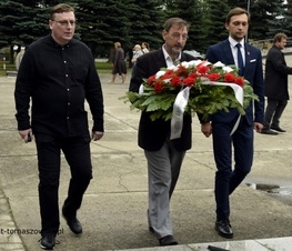 Zdjęcie z galerii: Narodowy Dzień Pamięci Ofiar Ludobójstwa dokonanego przez ukraińskich nacjonalistów na obywatelach II RP