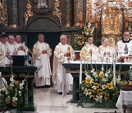 Zdjęcie z galerii: Obchody 400-lecia objawień świętej Anny w Smardzewicach