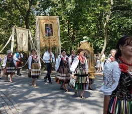Zdjęcie z galerii: Obchody 400-lecia objawień świętej Anny w Smardzewicach