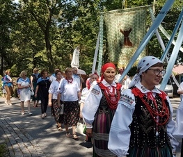 Zdjęcie z galerii: Obchody 400-lecia objawień świętej Anny w Smardzewicach