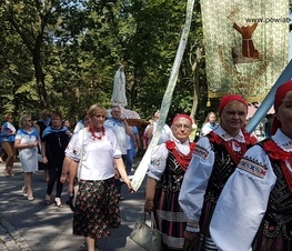 Zdjęcie z galerii: Obchody 400-lecia objawień świętej Anny w Smardzewicach