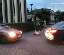 Zdjęcie z galerii: Poświęcenie samochodów w dniu patrona kierowców