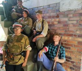 Zdjęcie z galerii: Pamiętamy! Stowarzyszenie Rekonstrukcji Historycznej  'Batalion Tomaszów' 