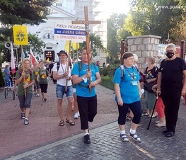Zdjęcie z galerii: Wyruszyła 204. Tomaszowska Piesza Pielgrzymka na Jasną Górę