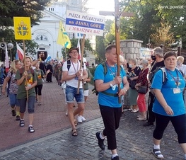Zdjęcie z galerii: Wyruszyła 204. Tomaszowska Piesza Pielgrzymka na Jasną Górę