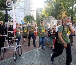 Zdjęcie z galerii: Wyruszyła 204. Tomaszowska Piesza Pielgrzymka na Jasną Górę