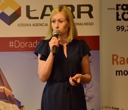 Zdjęcie z galerii: „Wsparcie dla firm z województwa łódzkiego”   - spotkanie z tomaszowskimi przedsiębiorcami