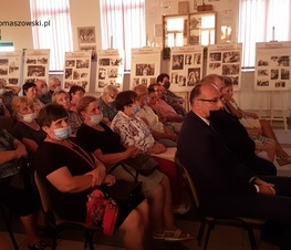 Zdjęcie z galerii: Spotkanie autorskie z Michałem Adamem Pająkiem – autorem publikacji „W kręgu lubocheńskiego kościoła”
