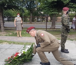 Zdjęcie z galerii: 15 sierpnia – uroczyste obchody święta kościelnego i państwowego w Tomaszowie Mazowieckim