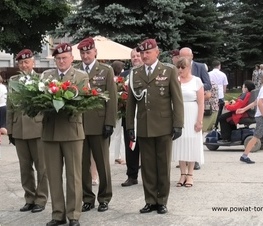 Zdjęcie z galerii: 15 sierpnia – uroczyste obchody święta kościelnego i państwowego w Tomaszowie Mazowieckim