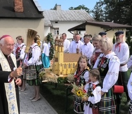 Zdjęcie z galerii: Dożynki w Lubochni