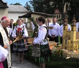 Zdjęcie z galerii: Dożynki w Lubochni