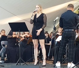 Zdjęcie z galerii: XIII Piknik Organizacji Pozarządowych 'Lokalni Niebanalni”