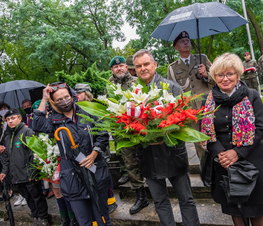 Zdjęcie z galerii: Obchody 81. rocznicy wybuchu II Wojny Światowej i walk o Tomaszów Mazowiecki