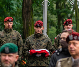 Zdjęcie z galerii: Obchody 81. rocznicy wybuchu II Wojny Światowej i walk o Tomaszów Mazowiecki