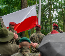 Zdjęcie z galerii: Obchody 81. rocznicy wybuchu II Wojny Światowej i walk o Tomaszów Mazowiecki