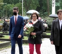 Zdjęcie z galerii: Obchody 81. rocznicy wybuchu II Wojny Światowej i walk o Tomaszów Mazowiecki