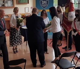 Zdjęcie z galerii: Nowy rok szkolny 2020/2021 w ZSP nr 8 rozpoczęty
