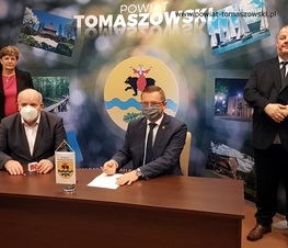 Zdjęcie z galerii: Kolejne dofinansowanie dla Tomaszowskiego Centrum Zdrowia