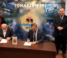 Zdjęcie z galerii: Kolejne dofinansowanie dla Tomaszowskiego Centrum Zdrowia