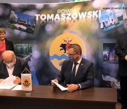 Zdjęcie z galerii: Kolejne dofinansowanie dla Tomaszowskiego Centrum Zdrowia