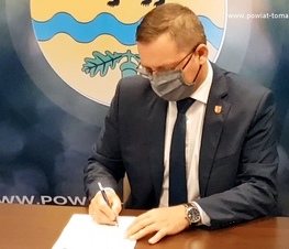Zdjęcie z galerii: Kolejne dofinansowanie dla Tomaszowskiego Centrum Zdrowia