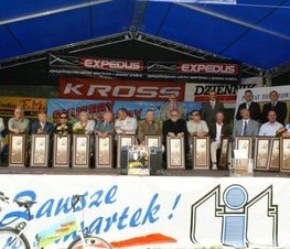 Zdjęcie z galerii: UROCZYSTOŚCI OTWARCIA CIĄGU PIESZO-ROWEROWEGO Z TOMASZOWA MAZ. DO SPAŁY