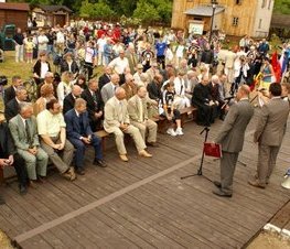 Zdjęcie z galerii: UROCZYSTOŚCI OTWARCIA CIĄGU PIESZO-ROWEROWEGO Z TOMASZOWA MAZ. DO SPAŁY