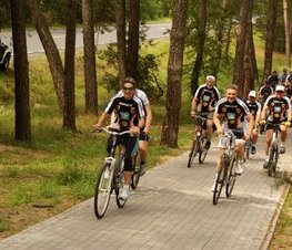 Zdjęcie z galerii: UROCZYSTOŚCI OTWARCIA CIĄGU PIESZO-ROWEROWEGO Z TOMASZOWA MAZ. DO SPAŁY
