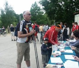 Zdjęcie z galerii: UROCZYSTOŚCI OTWARCIA CIĄGU PIESZO-ROWEROWEGO Z TOMASZOWA MAZ. DO SPAŁY