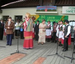 Zdjęcie z galerii: II Powiatowy Przegląd Zespołów Folklorystycznych 'NASZA TRADYCJA' w Rzeczycy - 24.05.2008 r.