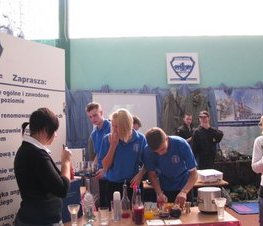 Zdjęcie z galerii: Targi edukacyjne 2008