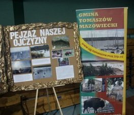Zdjęcie z galerii: IV Powiatowe Spotkanie Noworoczne pt:'Perły architektury i pejzaż mojej małej ojczyzny' - 30 I 2008 r.
