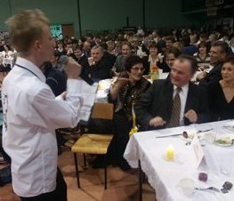 Zdjęcie z galerii: IV Powiatowe Spotkanie Noworoczne pt:'Perły architektury i pejzaż mojej małej ojczyzny' - 30 I 2008 r.