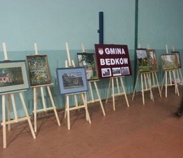 Zdjęcie z galerii: IV Powiatowe Spotkanie Noworoczne pt:'Perły architektury i pejzaż mojej małej ojczyzny' - 30 I 2008 r.